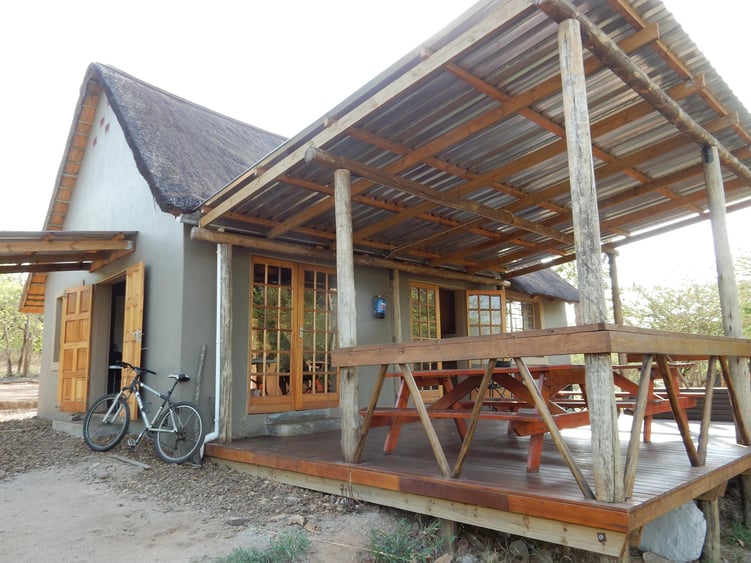 AIFS-Freiwilligenarbeit-swasiland-eswatinin-savannah-conservation-haus