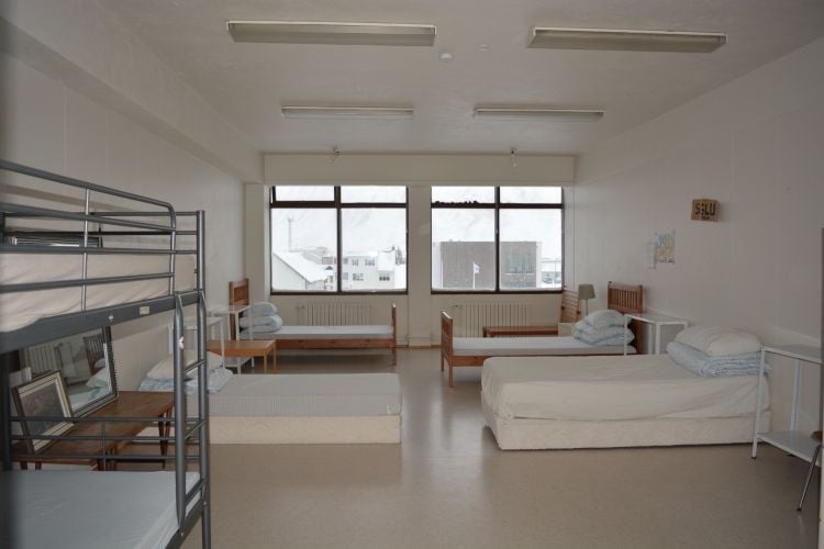 Betten in der Unterkunft beim Freiwilligenprojekt Forest and Beach in Island mit AIFS