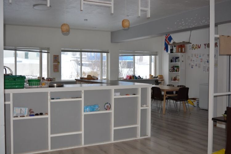 Die Küche in der Unterkunft beim Freiwilligenprojekt Forest and Beach in Island mit AIFS