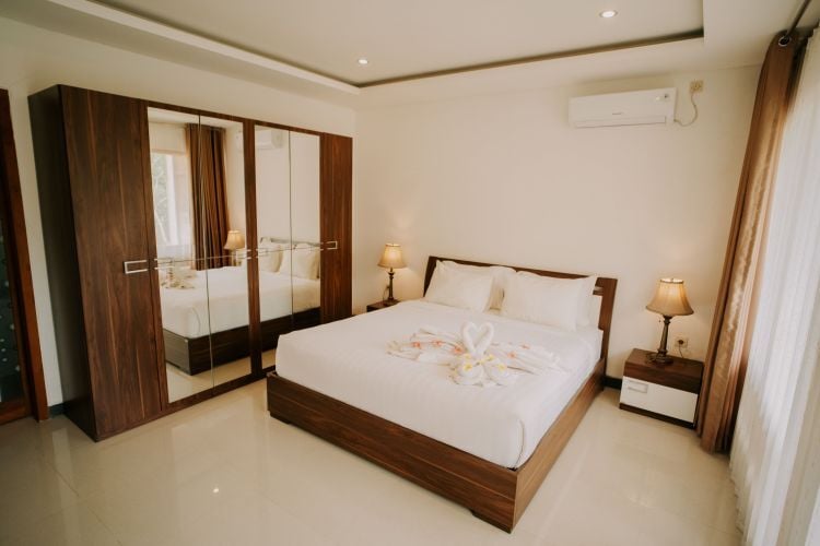 Doppelzimmer in der Unterkunft beim Surfcamp in Red Island, Bali mit AIFS