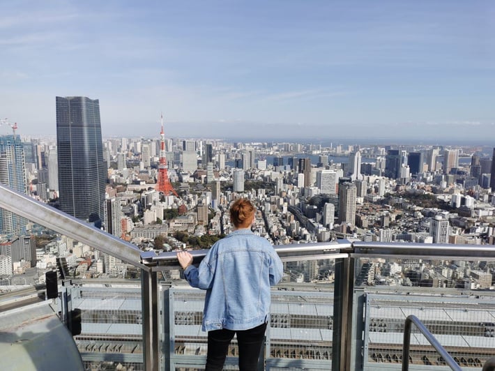 Eine AIFS Teilnehmerin bei ihrem Work and Travel Aufenthalt in Japan