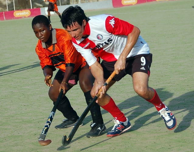Hockey beim Sports Coaching Freiwilligenprojekt in Ghana mit AIFS
