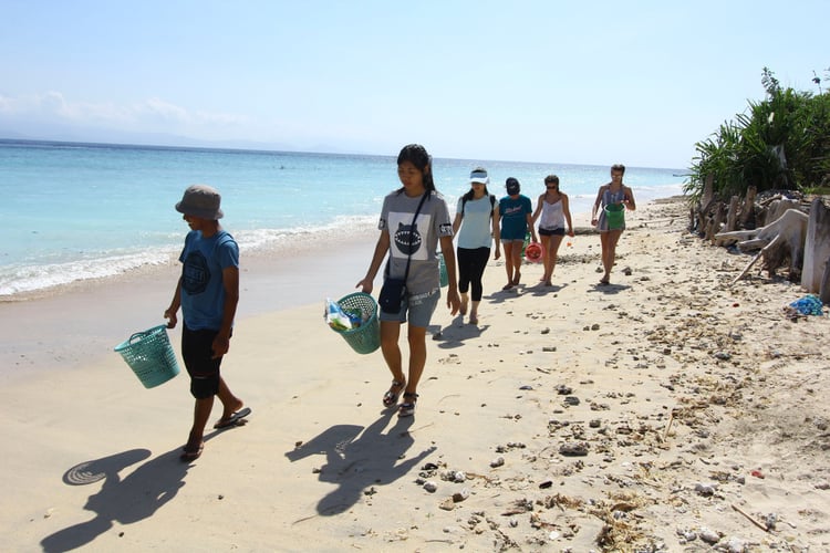 aifs-freiwilligenarbeit-bali-turtle-week-strand-saeuberung