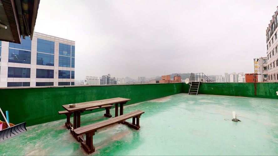 Terrasse eines Mini-Apartments bei der Sprachreise mit AIFS in Südkorea