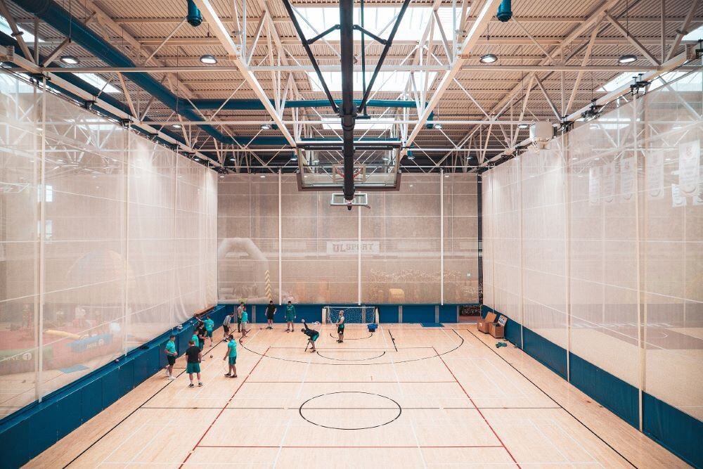 Sporthalle an der University of Limerick beim Studium in Irland mit AIFS