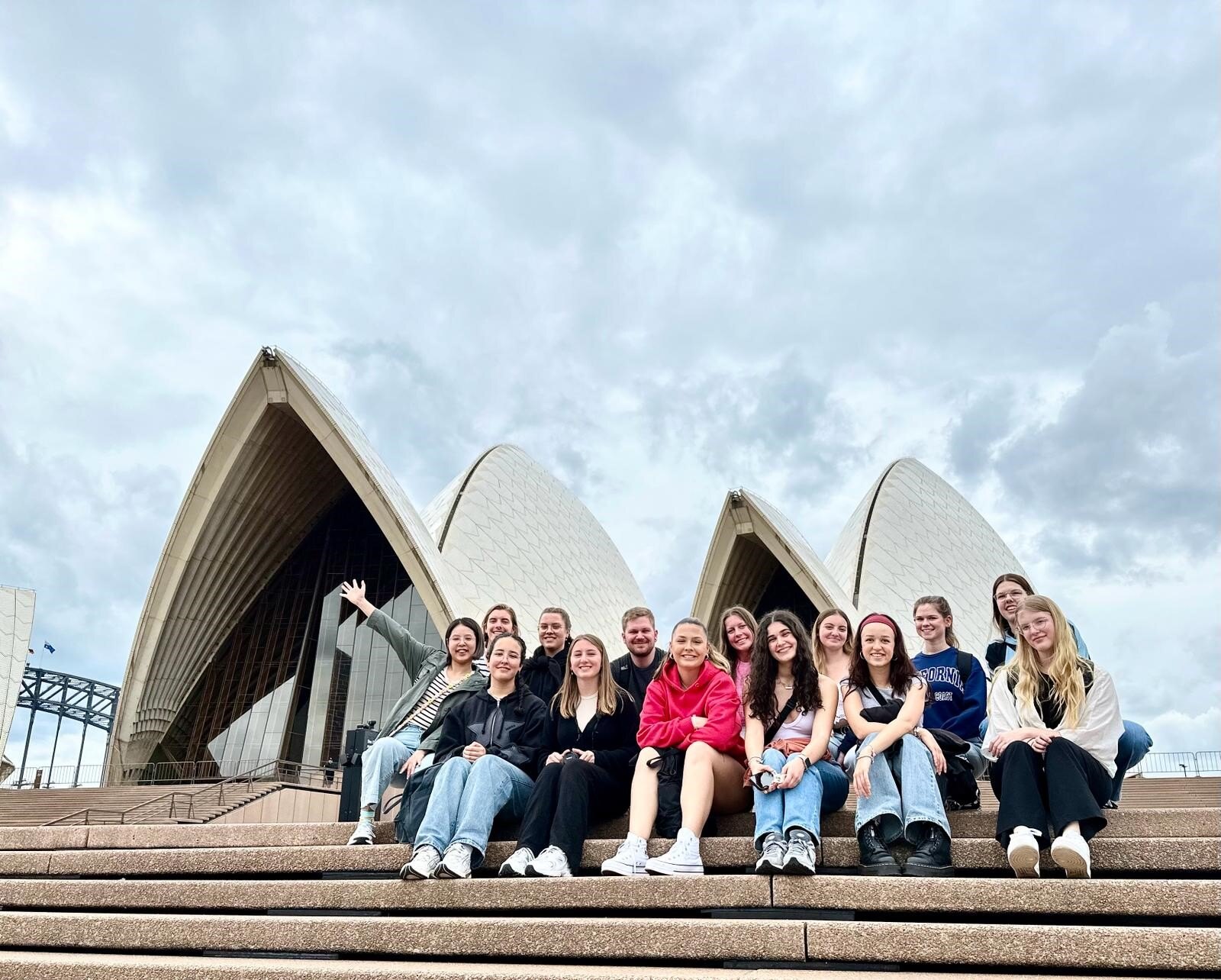 aifs-sydney-work-and-travel-orientation-days-gruppe-opera-house