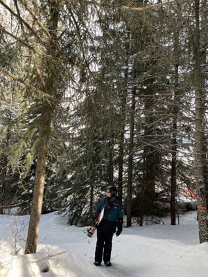 aifs-work-and-travel-kanada-person-wald-schnee-snowboard-ugc-xeniat-@xeniastraveldiary