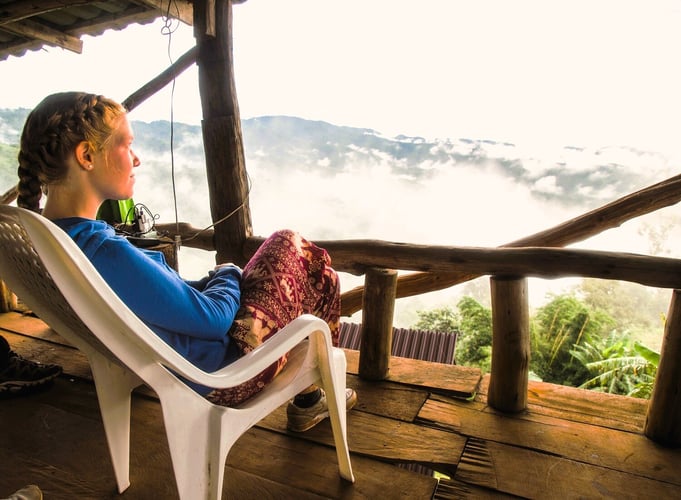 aifs-adventure-trips-thailand-person-terasse
