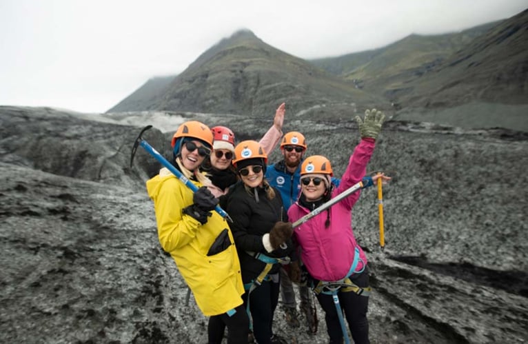 AIFS Island Adventure Trip: Camping-Abenteuer inmitten der beeindruckenden Natur – Entdecke Islands Schönheit und Freiheit mit AIFS