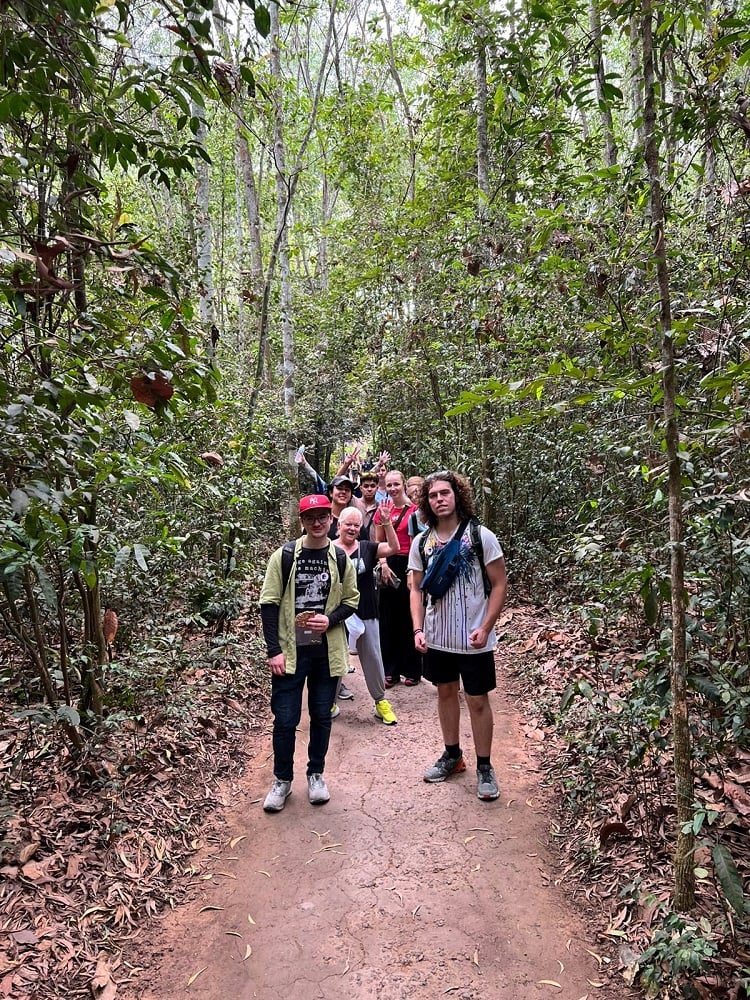 Monkey Island in Vietnam mit AIFS