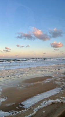 aifs-adventure-trips-australien-east-coast-adventure-ugc-miar-strand