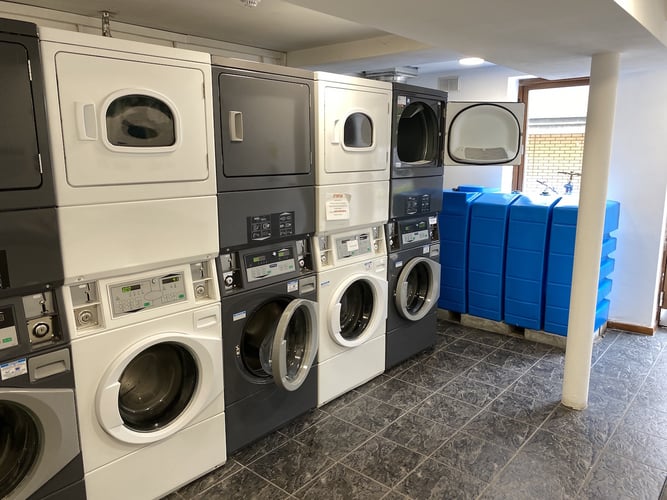 aifs-auslandspraktikum-irland-waschraum-residence-ensuite-partnerfotos