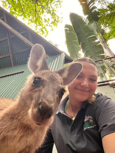 Jackie im Freiwilligenprojekt in Australien mit AIFS