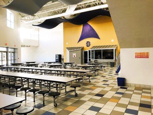 aifs-schüleraustausch-usa-divine-savior-academy-mensa