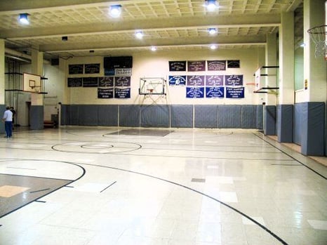 aifs-schüleraustausch-usa-john-bapst-high-school-bangor-partnerfotos-sporthalle-1