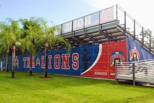 aifs-schüleraustausch-usa-private-kings-academy-Kalhert Stadium