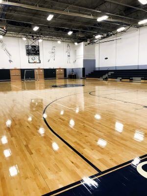 aifs-schüleraustausch-usa-st.edwards-school-vero-beach-sporthalle