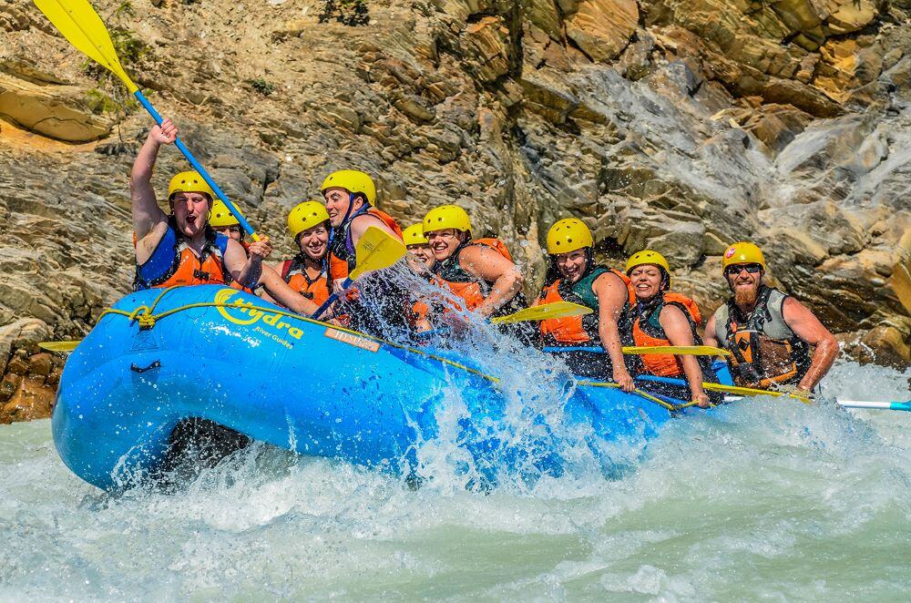 aifs-kanada-adventure-trips-rafting-wasser-sport-personen